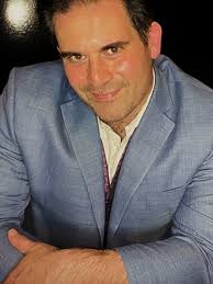 I believe that's Emmy #3 😎😎😎😎🚨🔥🚨🔥🔥🚨🔥🚨 Congrats to the  @thetraitors.us @peacock for another Emmy! Thank you so much to the photo  team at @peacock for trusting me and my team to be