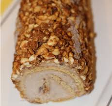Buche Au Praline Noisette Maison Et Aux Eclats De Noisettes Caramelises Rezept