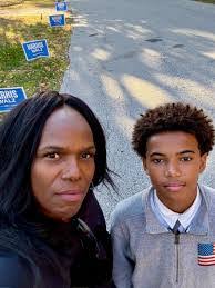 Archie Hendrix's Instagram, Twitter & Facebook