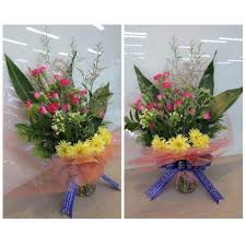 花材 中型康乃馨 深山櫻 卡斯比亞 樺木 葉蘭 葉 非洲菊 楠柏 plants