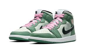 Maybe you would like to learn more about one of these? Air Jordan 1 Mid Dutch Green W Cz0774 300 Restocks