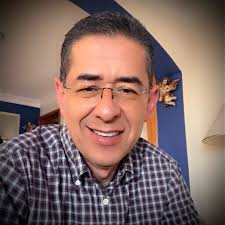 Alfredo SALAZAR DE SANTIAGO