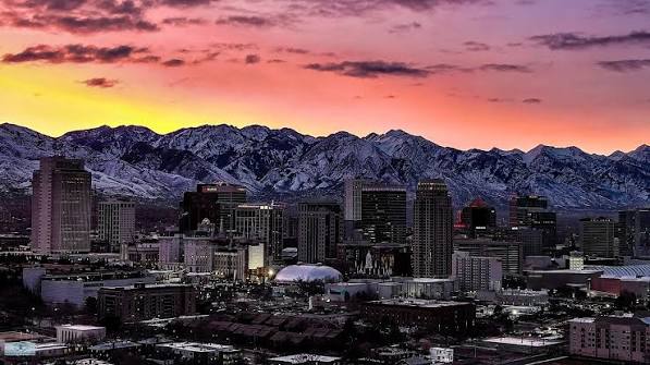 Gorgeous sunrise over Salt Lake City