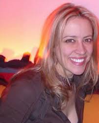 OSTAĆETE U ŠOKU KADA VIDITE DANAS LEGIJINU SUPRUGU: Uzeo je NJENO PREZIME,  izazivala je STRAH i PLENILA LEPOTOM!