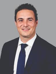 Carolyn Wingard's Instagram, Twitter & Facebook