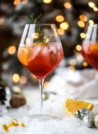 Winter Aperol Spritz Cocktail A Winter Aperol Spritz Recipe Aperol Spritz How Sweet Eats Thanksgiving Drinks