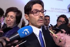 Non hanno mai rilasciato interviste e dichiarazioni sulla loro vita privata e. Pier Silvio Berlusconi Qual E Il Suo Stipendio La Cifra Capogiro