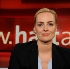 Elisabeth wehling is a political strategist and author working in the u.s. Kampf Um Rundfunkbeitrag So Will Die Ard Die Burger Beeinflussen Welt