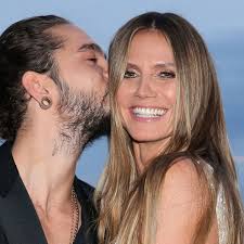 4 091 347 tykkäystä · 1 286 puhuu tästä. Heidi Klum Plotzlich Jung Dieses Flitter Foto Erstaunt Fans