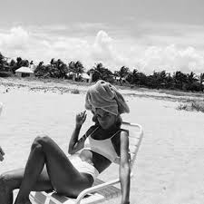 Aesthetic Black And White Pictures Beach 8am With Hismileteet Black And White Beach Black And White Aesthetic Black And White