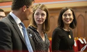 Donáth anna júlia ( budapest, 1987. Momentumos Hazaarulas Mesterfokon Donath Anna Muhelyebol Pestisracok