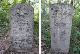 Frank Phillips And Wife Nancy Mccoy Phillips Grave Markers Hatfield And Mccoy Feud Mystery Of History Hatfields And Mccoys