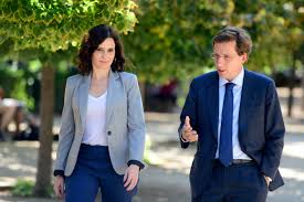Isabel diaz ayuso, presidenta de la comunidad de madrid le canta las 40 a pedrito y con datos! Diaz Ayuso Y Martinez Almeida Mantienen Un Encuentro Informal De Trabajo Comunidad De Madrid