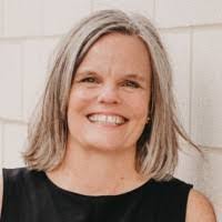 Kelly Heim's Instagram, Twitter & Facebook