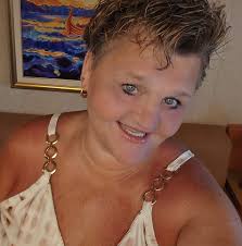 Where are older singles going and doing for mid-week holiday in Hudson  Beach?