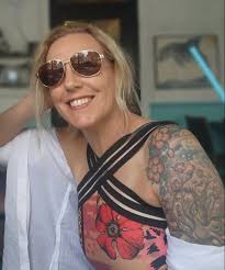 Mary Breier's Instagram, Twitter & Facebook