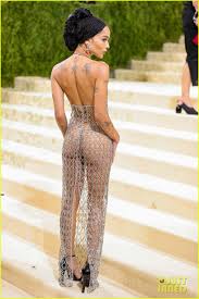 Zoe Kravitz Goes Glam for Met Gala 2021: Photo 4623580 | 2021 Met Gala, Met  Gala, Sheer, Zoe Kravitz Photos | Just Jared: Entertainment News