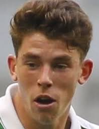 Ryan christie (born 22 february 1995) is a scottish professional footballer who plays as a midfielder for efl championship club afc bournemouth and the scotland national team. Ryan Christie Spielerprofil 21 22 Transfermarkt