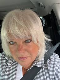 Expressing yourself through fashion and makeup