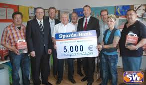 +49 911 / 6000 8000. Sparda Bank Nurnberg Spendete 5 000 Euro An Die Schweinfurter Kindertafel Lokale Nachrichten Aus Stadt Und Landkreis Schweinfurt
