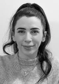 Hollie Barker's Instagram, Twitter & Facebook