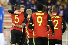 Roberto martinez tente de casser le rythme dans ce temps additionnel et fait sortir. Euro 2016 Quelles Compos Entre La Belgique Et L Italie
