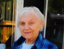 Anna Hamann's Instagram, Twitter & Facebook