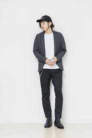 170806 ドライexウルトラストレッチアンクルパンツ の上に合わせるものでも良いとあったので オススメアイテム brand gu item ニットジャケットｃｌ price 2 990円 ユニクロのパンツと同じ素材ではない メンズファッション メンズファッションスタイル