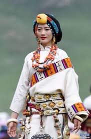 show on the Batang Pastureland _Photo_TIBET