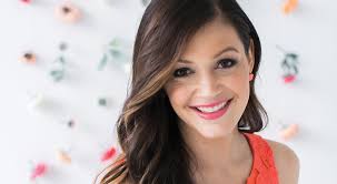 The ninth season of the bachelorette premiered on may 27, 2013. Desiree Siegfried Founder Of Desiree Hartsock Bridal 425 Magazine