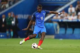 The gesture by the france midfielder who is a practising muslim has received both criticism and praise after the clip of him removing the alcoholic drink from his table started trending online. Warum Konvertiert Paul Pogba Zum Islam Muslim Zu Sein Macht Mich Zu Einem Besseren Menschen Weg Zum Islam