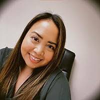 Angelica Holt's Instagram, Twitter & Facebook