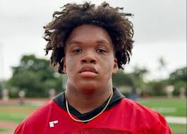 Miami flips in-state DL Donta Simpson from Maryland