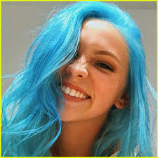 We asked two hair experts to weigh in on the best tips and tricks to dye your own. Jordyn Jones Dyed Her Hair Bright Blue Honestly We Re Obsessed Beauty Hair Jordyn Jones Just Jared Jr