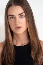 Holly Clarke's Instagram, Twitter & Facebook