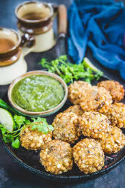 Sabudana Vada Often Known As Sago Vada Is A Deep Fried Maharashtrian Appetizer Which Makes For A Very Good Evening Sna Sabudana Vada Recipes Vegetarian Recipes