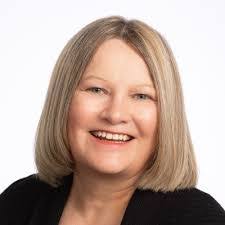 Yasmine Simpson's Instagram, Twitter & Facebook