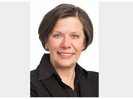 Elaine Roper's Instagram, Twitter & Facebook