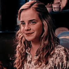 She first appears in harry potter and the philosopher's stone, as a new student on her way to hogwarts. Hermione Granger In 2021 Hermione Granger Harry Potter Hermione Harry Potter Pictures