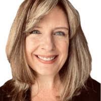 Ashley Simonton's Instagram, Twitter & Facebook