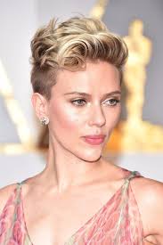 Celebrity Short Pixie Haircuts At 2017 Oscars Popsugar Short Hair Styles Hair Styles Spring Hairstyles