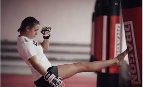 The main event of the evening is title fight. Karolina Owczarz Byla Dziennikarka Polsatu Poznala Rywalke Na Ksw 47