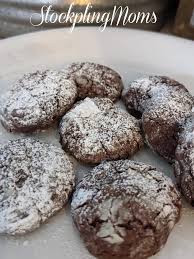My traditional family recipe for christmas cookies requires batter being refrigerated overnight, kneading, lots of flour… then pounds of powdered sugar to make icing that never comes out to quite the right consistency. Pillsbury 2 Ingredient Fudge Brownie Cookies Stockpiling Moms