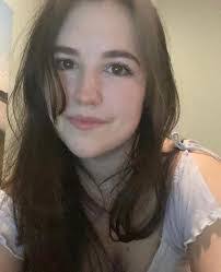 Wendy Fournier's Instagram, Twitter & Facebook