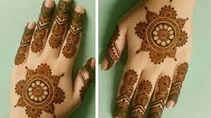 Tikki mehndi designs in new style embellish hands in a stunning way. Make Stylish Super Easy Goltikki Henna Design For Back Hand Gol Tikki M Mehndi Designs Henna Designs Mehndi Patterns