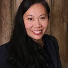 Nicole Perl's Instagram, Twitter & Facebook