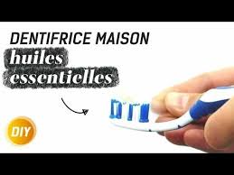 Avez Vous Deja Realise Votre Mascara Maison 100 Naturel La Recette Est Simple Cire D Abeille Pour La Texture Huile De Coc En 2020 Dentifrice Huile Diy Dentifrice