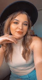 Heidi Hamrick's Instagram, Twitter & Facebook