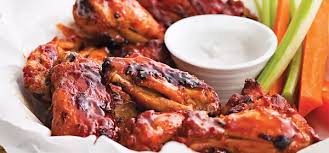 Ailes Et Pilons De Poulet Sauce Barbecue A L Erable Honey Chicken Wings Recipe Honey Chicken Wings Chicken Wing Recipes