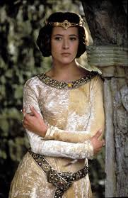 Medieval Movies And Their Accuracy Medieval Fashion Medieval Dress Fashion